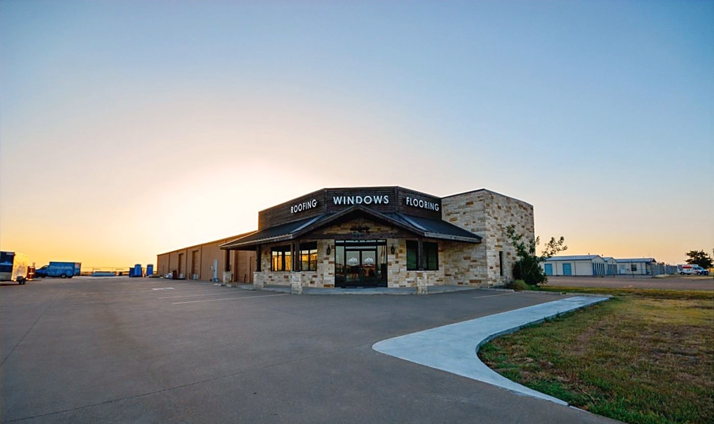 The Stevan Buren office in Cleburne at dusk